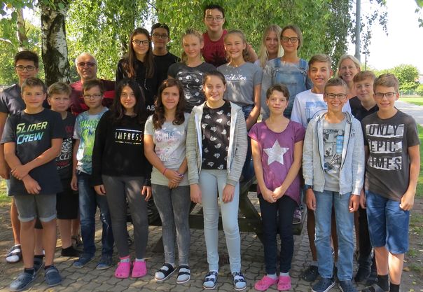 klasse 4b 2018 604x339